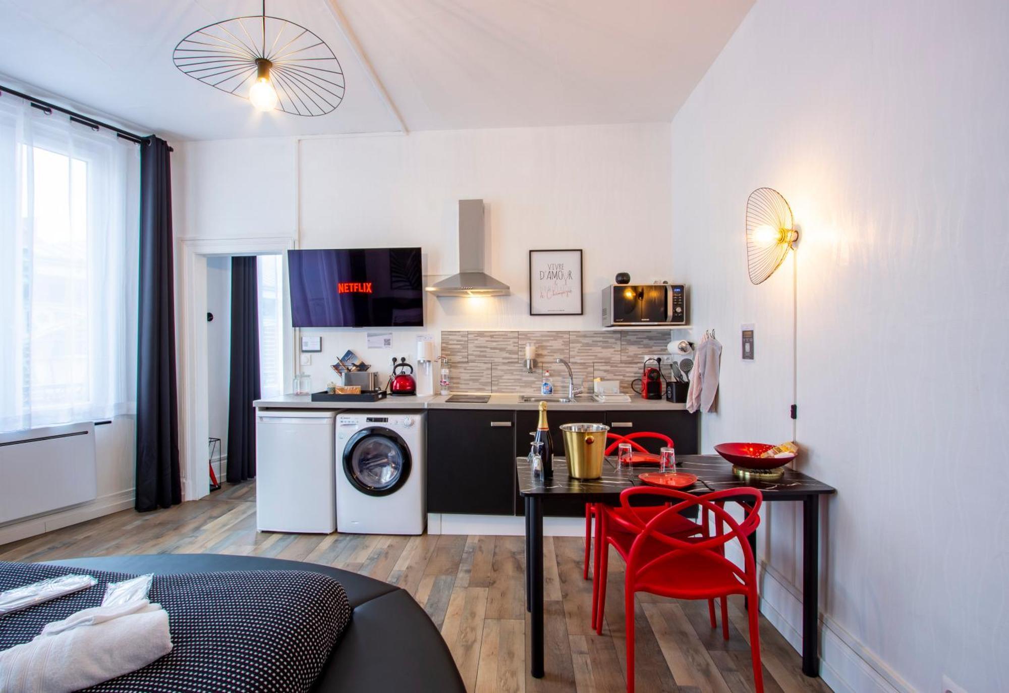 L'Hyper Centre - Netflix & Wifi - Literie Haut De Gamme - Check-In 24H24 - Goodmarning Châlons-en-Champagne 외부 사진
